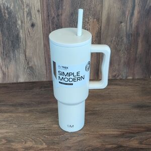 The Trek Simple Modern Almond Birch 40oz Tumbler NWT        M305